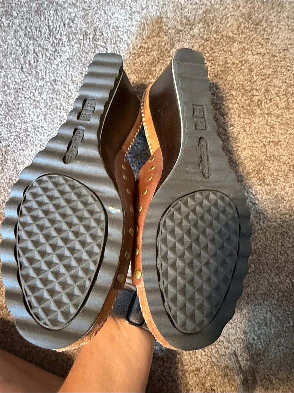 Aerosoles Brown Leather Wedge Sandals Women's Size 8.5